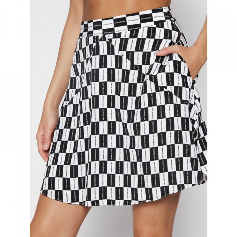 Calvin Klein dámská černo-bílá sukně CHECKER BOARD PRINT SKIRT č.1