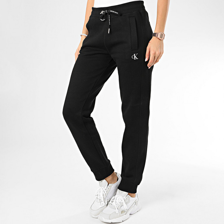 Calvin Klein dámské černé teplákové kalhoty CK EMBROIDERY JOGG PANTS č.1