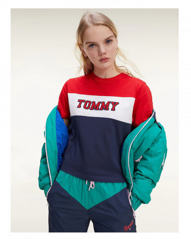 Tommy Hilfiger dámské vícebarevné tričko TJW COLORBLOCK STRIPE TEE č.1