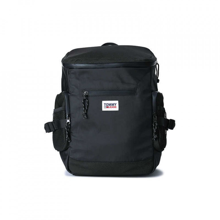 Tommy Jeans černý batoh TJM URBAN TECH BACKPACK č.1