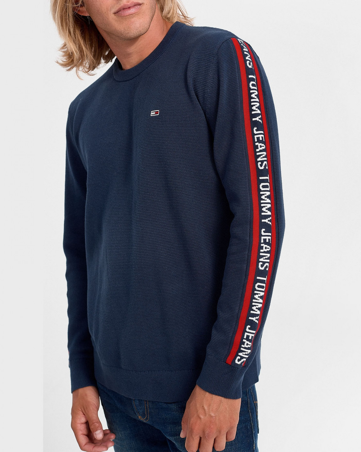 TOMMY JEANS pánský modrý svetr s dlouhým rukávem TJM SLEEVE TAPE SWEATER |  sixty.cz