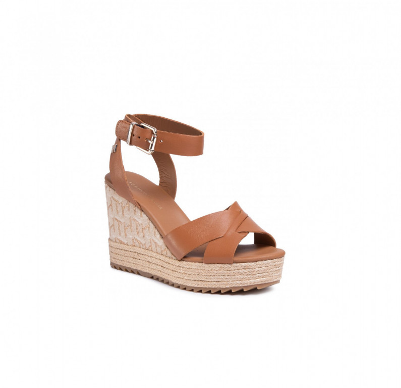Tommy Hilfiger dámské hnědé espadrilky Raffia High Wedge Sandal č.1